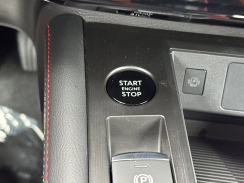 New 2026 Nissan Kicks SR image 19