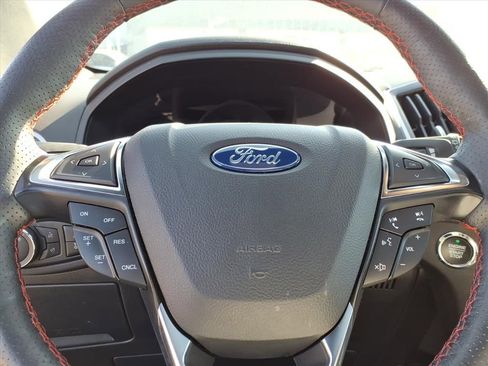 Certified 2024 Ford Edge ST-Line image 24