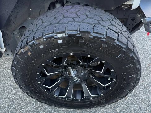 Used 2023 Jeep Wrangler Unlimited Sport AWD/4WD image 23