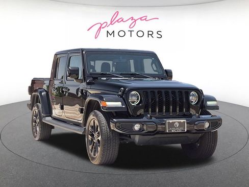 Used 2023 Jeep Gladiator Overland AWD/4WD image 3