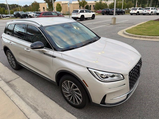 Used 2023 Lincoln Corsair Reserve w/ Equipment Group 201A AWD/4WD image 8