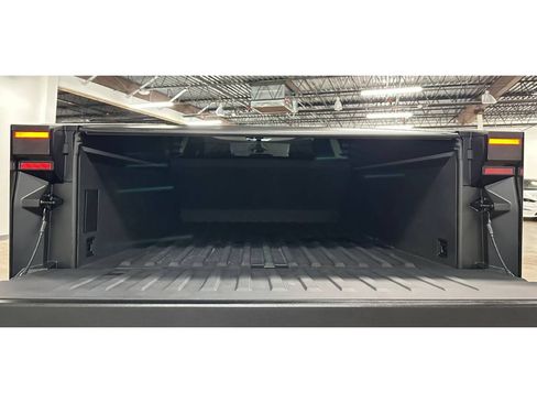 Used 2025 Tesla Cybertruck Cyberbeast AWD/4WD image 15