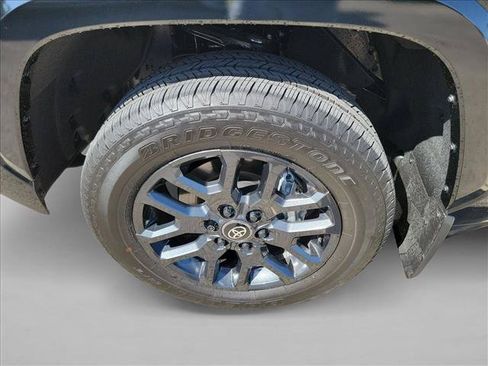 Used 2026 Toyota Tundra Platinum AWD/4WD image 9
