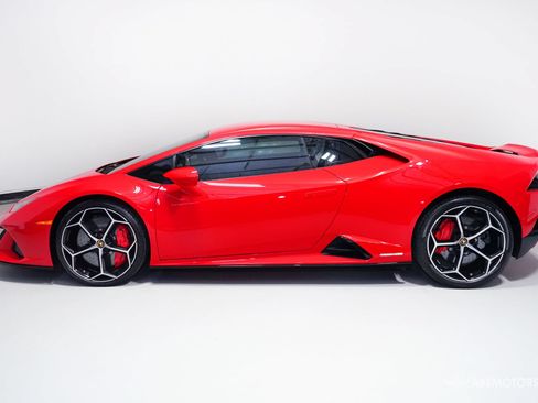 Used 2020 Lamborghini Huracan EVO AWD/4WD image 5