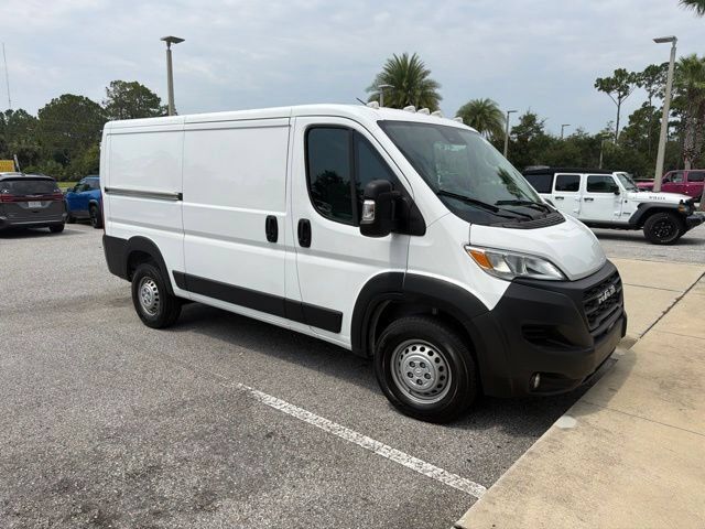 Used 2025 RAM ProMaster 2500 w/ Convenience Group FWD image 4