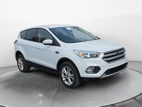 Used 2017 Ford Escape SE w/ SE Cold Weather Package image 7