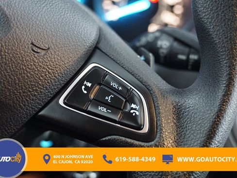 Used 2017 Ford Escape SE FWD image 20