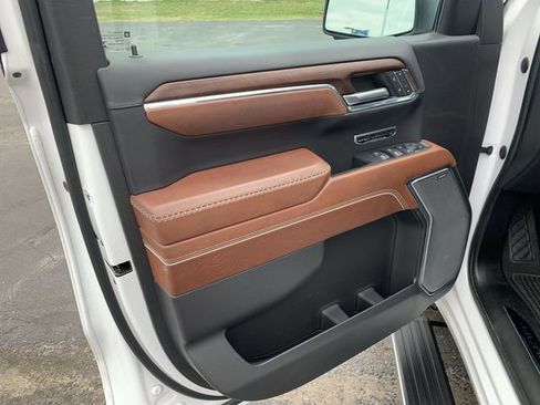 Used 2023 GMC Sierra 1500 Denali Ultimate image 22