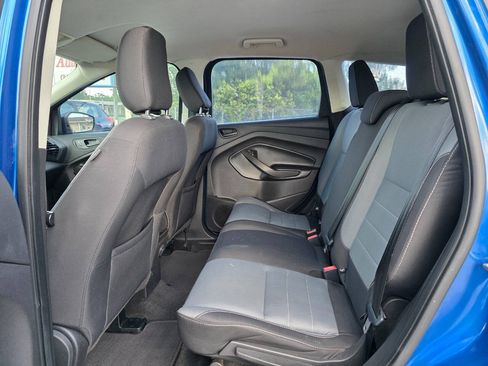 Used 2018 Ford Escape S FWD image 9