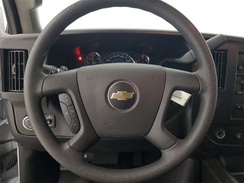 Used 2024 Chevrolet Express 2500 w/ Driver Convenience Package image 15