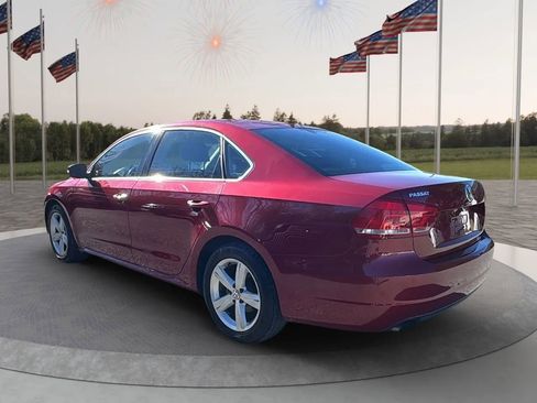 Used 2015 Volkswagen Passat 1.8T Limited Edition image 7