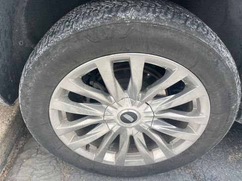 Used 2023 Cadillac Escalade Premium Luxury image 7