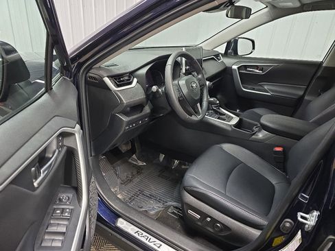 Used 2023 Toyota RAV4 XLE Premium AWD/4WD image 30