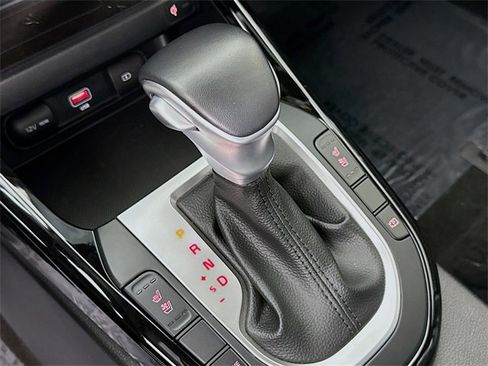 Used 2024 Kia Forte GT-Line w/ GT-Line Premium Package image 17