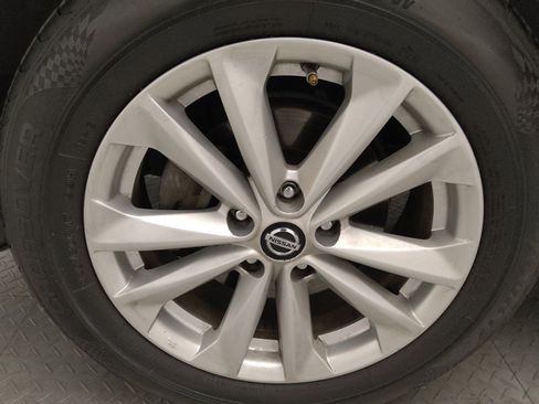 Used 2019 Nissan Rogue Sport S w/ Appearance Package image 31