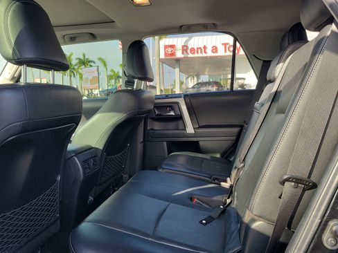 Used 2020 Toyota 4Runner Limited image 18