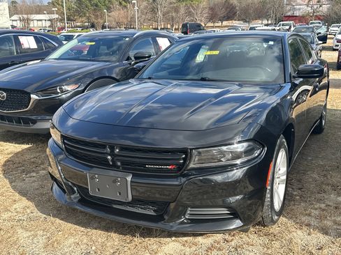 Used 2023 Dodge Charger SXT image 1