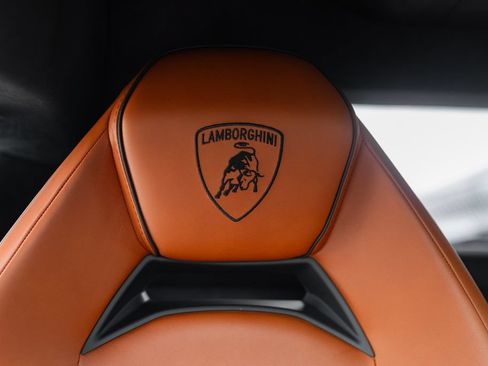 Used 2026 Lamborghini Revuelto AWD/4WD image 42