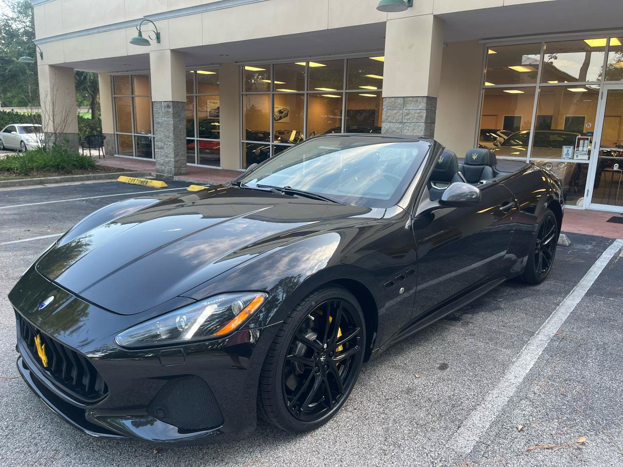 Used 2018 Maserati GranTurismo Sport RWD image 11