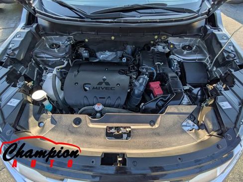 Used 2021 Mitsubishi Outlander Sport SE image 16