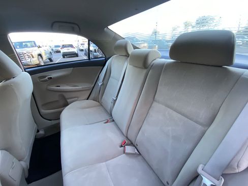 Used 2013 Toyota Corolla L image 31