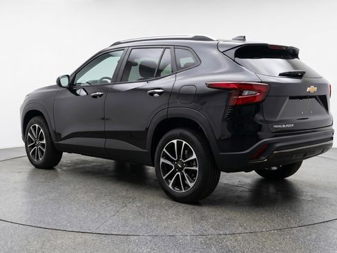Used 2025 Chevrolet TrailBlazer LT AWD/4WD image 6