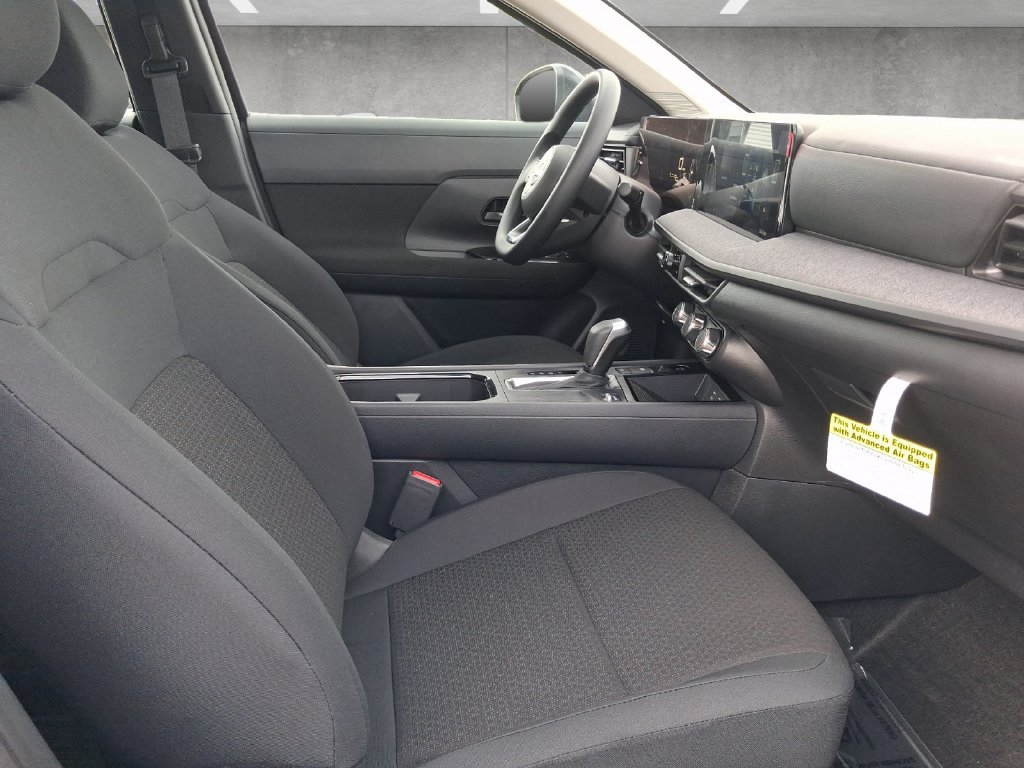 New 2027 Nissan Kicks S FWD image 25