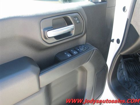 Used 2024 Chevrolet Silverado 2500 W/T w/ WT Fleet Convenience Package AWD/4WD image 3