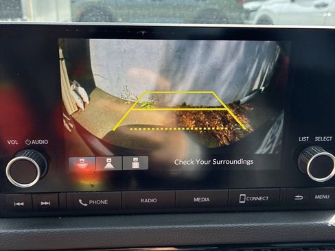 Used 2023 Honda Civic Sport image 14