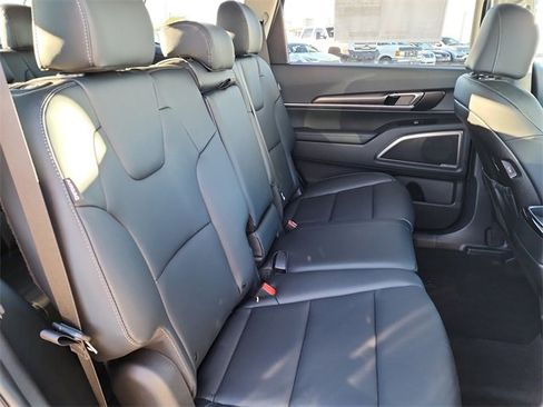 New 2025 Kia Telluride LX image 17