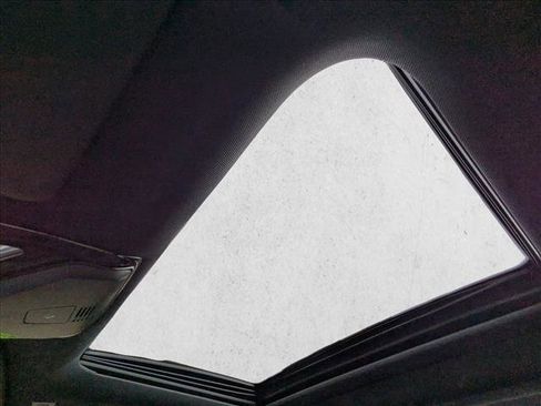 Used 2025 BMW i4 xDrive40i image 15