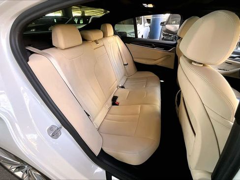 Used 2020 BMW 530i w/ Convenience Package image 20