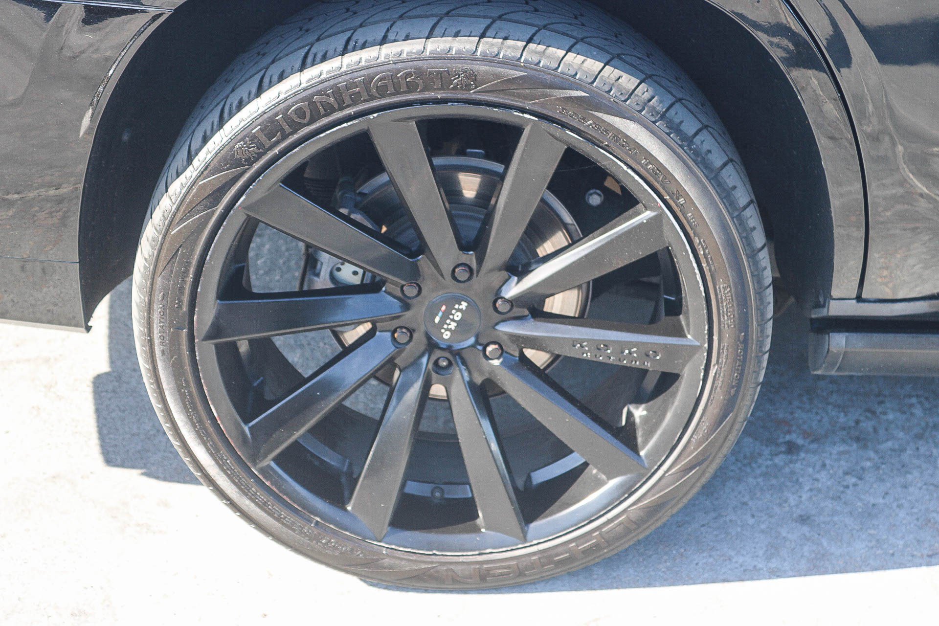 Used 2021 Cadillac Escalade Sport w/ Driver Assist Tech Package AWD/4WD image 12