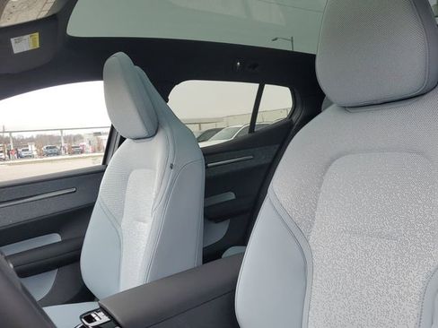 New 2026 Volvo EX30 Ultra w/ Protection Package Premier image 5