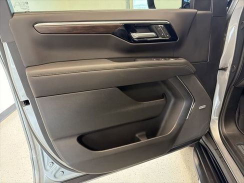 New 2026 Chevrolet Suburban Premier AWD/4WD image 54