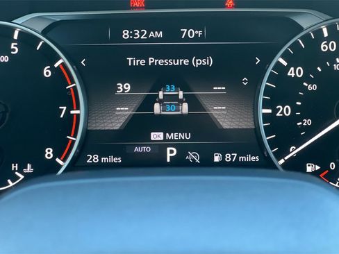 Used 2025 Nissan Rogue SV image 29