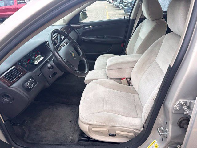 Used 2012 Chevrolet Impala LT FWD image 15
