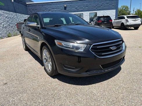 Used 2018 Ford Taurus Limited FWD image 7