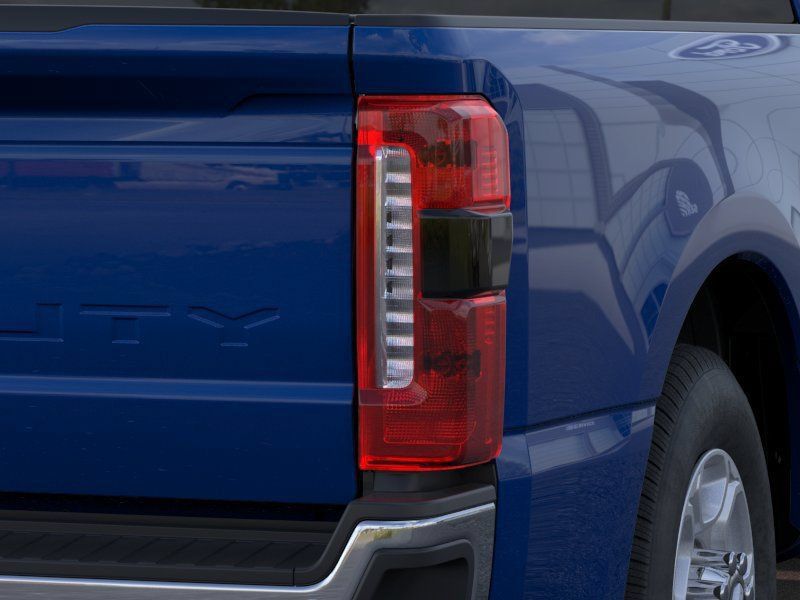 New 2026 Ford F250 XLT w/ XLT Premium Package RWD image 23