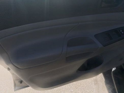 Used 2015 Toyota Tacoma 4x4 Double Cab w/ Limited Package image 17