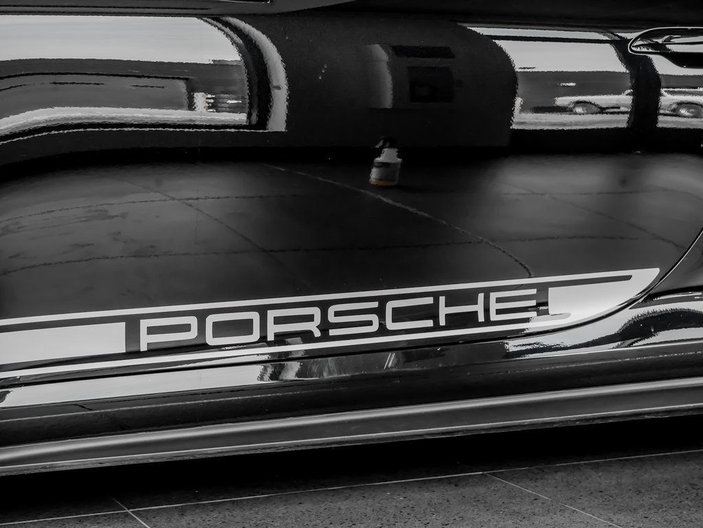 Certified 2022 Porsche 911 GT3 RWD image 34