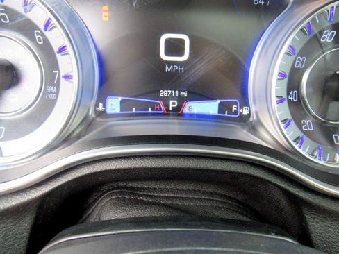 Used 2019 Chrysler 300 Touring L w/ Quick Order Package 22F image 27