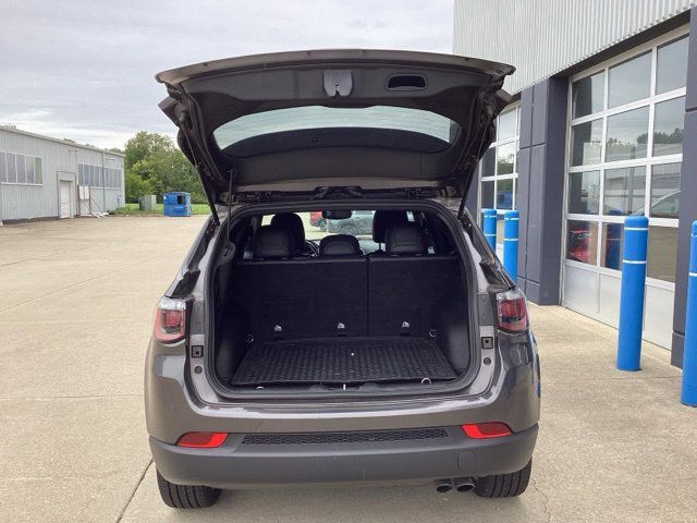 Used 2021 Jeep Compass Latitude AWD/4WD image 13