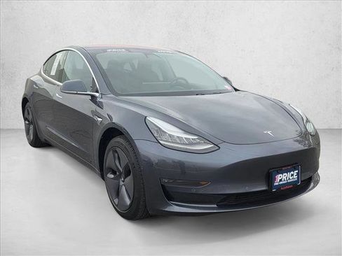 Used 2019 Tesla Model 3 Standard Range Plus image 3
