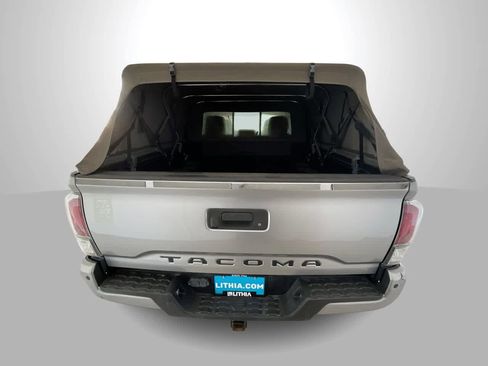 Used 2020 Toyota Tacoma TRD Off-Road w/ TRD Premium Off Road Package image 7