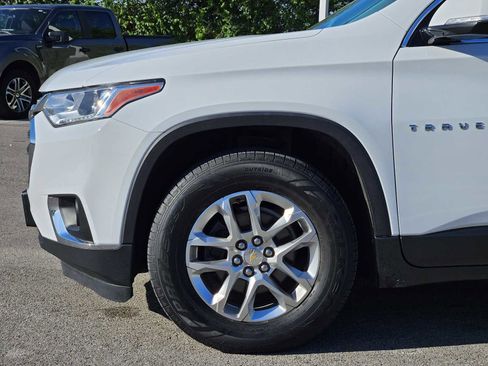Used 2020 Chevrolet Traverse LT w/ Driver Confidence II Package FWD image 8