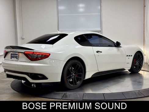 Used 2015 Maserati GranTurismo Sport RWD image 8