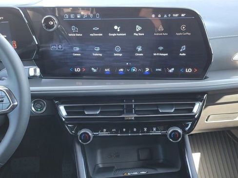 New 2026 Chevrolet Traverse LT w/ Sun and Wheel Package image 21