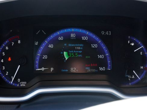 Certified 2022 Toyota Corolla XSE FWD image 40