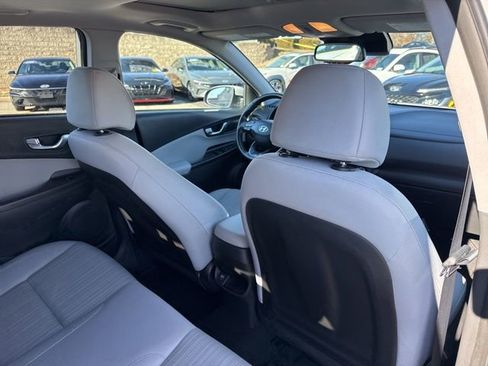 Used 2023 Hyundai Kona SEL w/ Convenience Package image 22